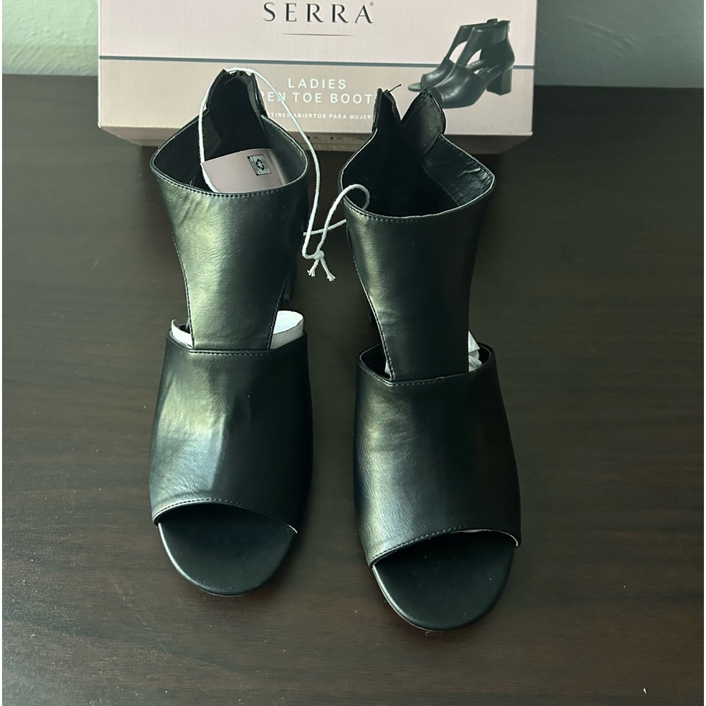SERRA Black Ladies Open Toe Bootie Size 8 New with tag